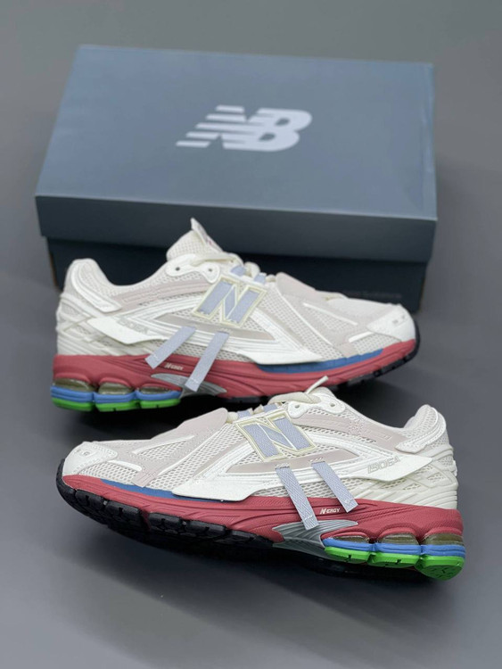 کتونی نیوبالانس ۱۹۰۶R رنگ کرم